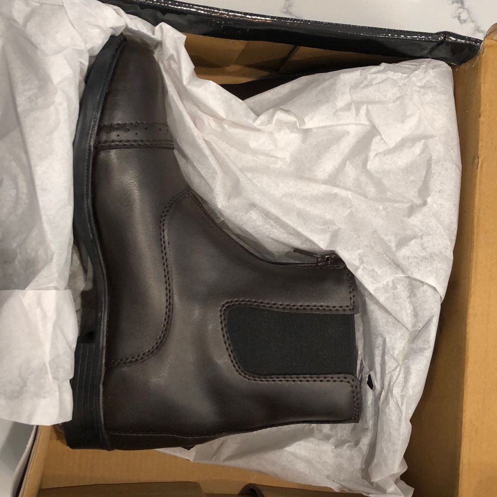 Girls riding boots